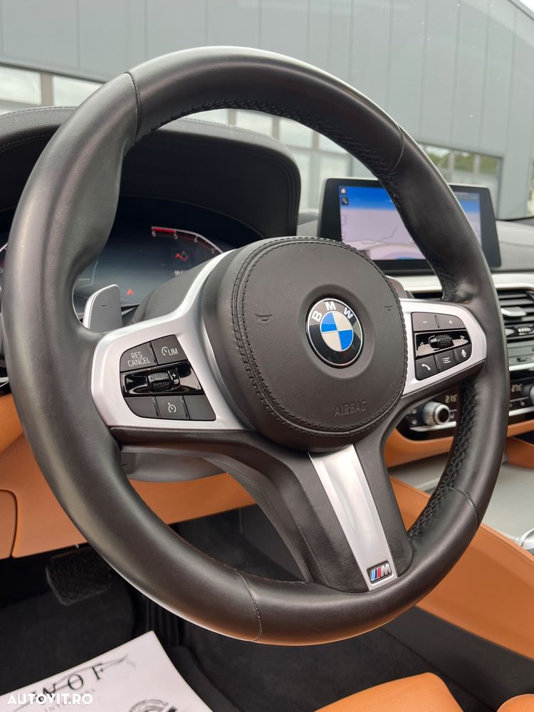 BMW Seria 5 520d xDrive Touring Aut. Luxury Line - 37