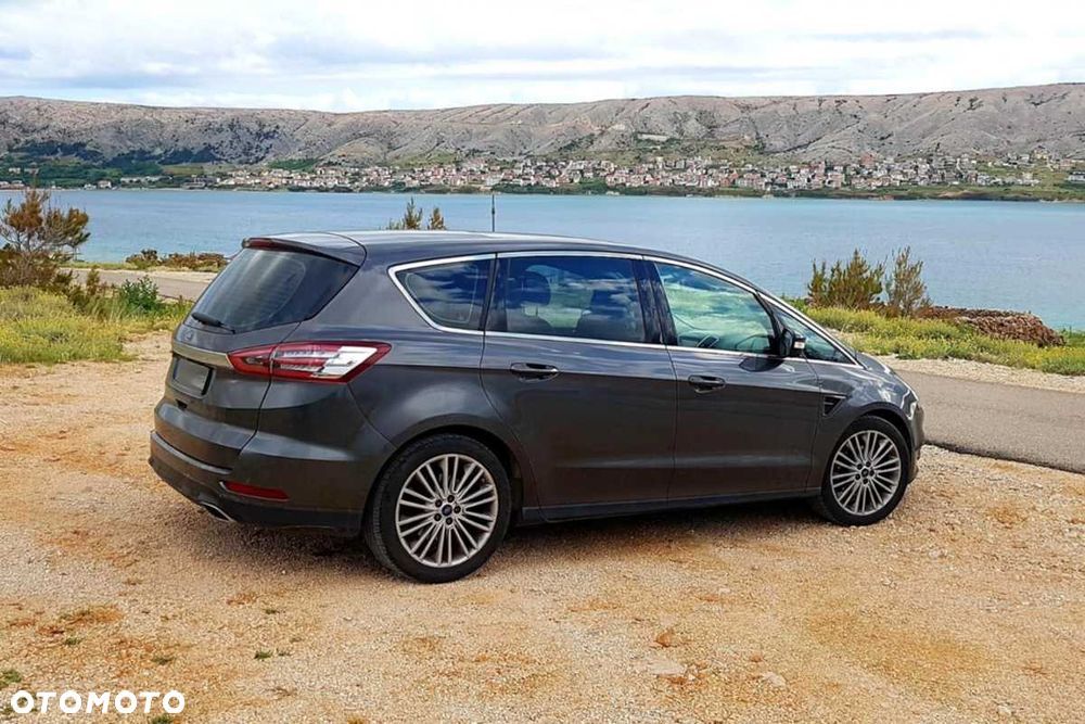 Ford S-Max - 8