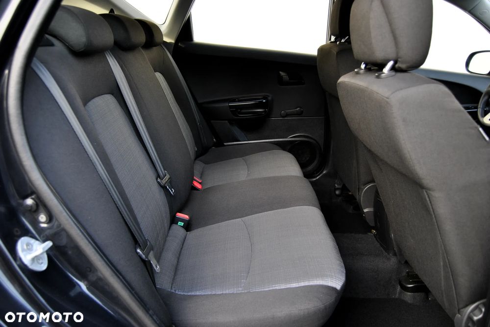 Kia Ceed - 16
