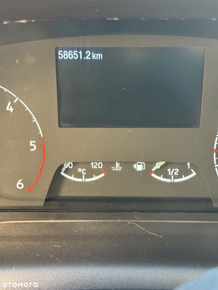 Ford Tourneo Custom 2.0 EcoBlue L2 Titanium - 9