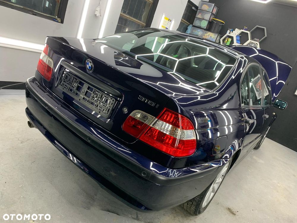BMW Seria 3 318i - 14