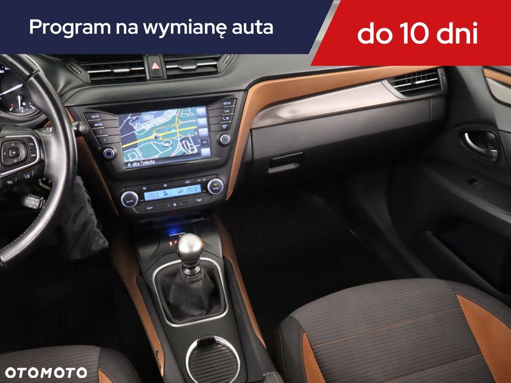 Toyota Avensis - 10