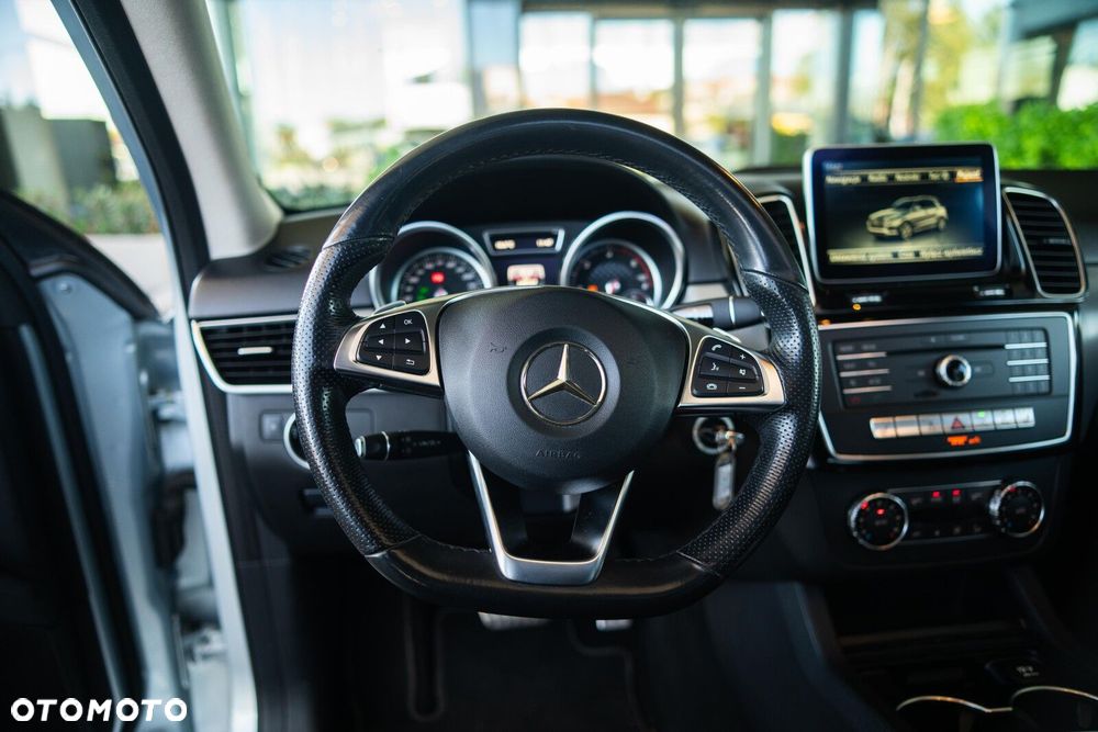 Mercedes-Benz GLE - 20