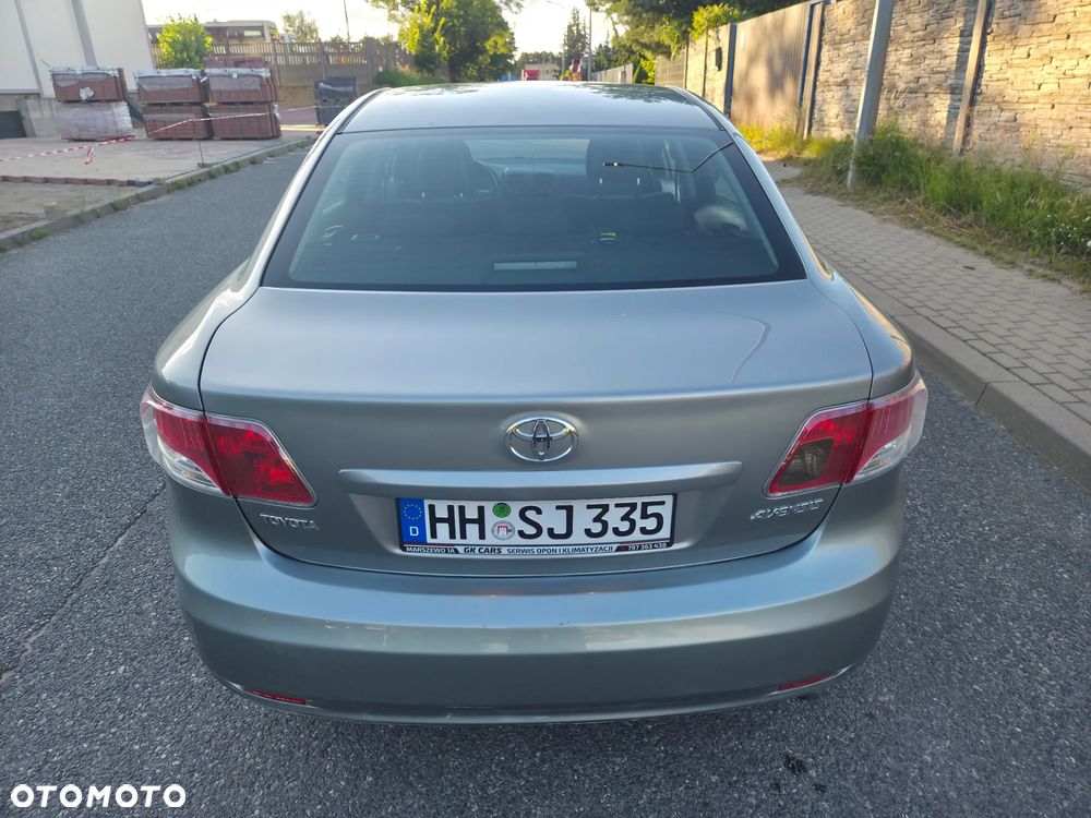 Toyota Avensis 1.8 Active - 5