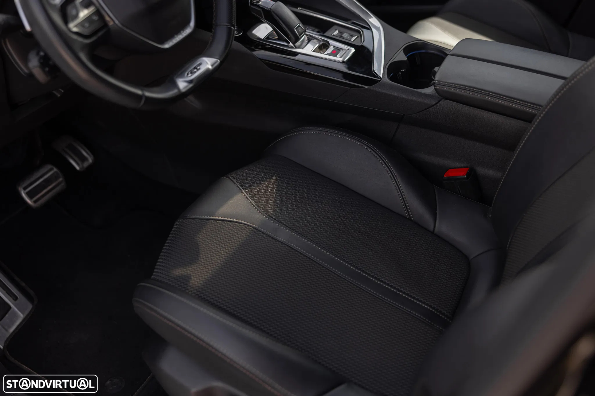 Peugeot 3008 1.5 BlueHDi GT Pack EAT8 - 24