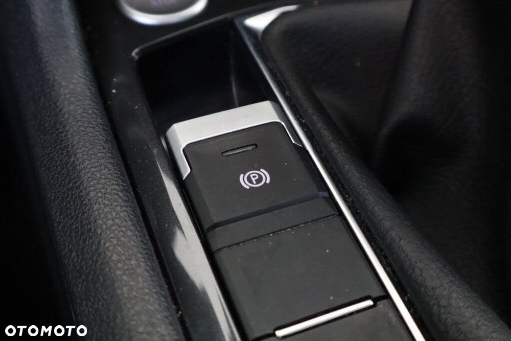 Volkswagen Tiguan - 25