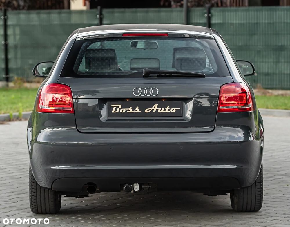 Audi A3 3-drzwiowe 1.6 TDI DPF S tronic Attraction - 12