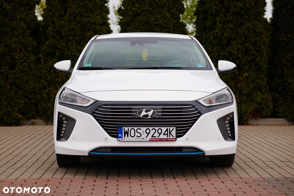 Hyundai IONIQ Hybrid Platinum - 11