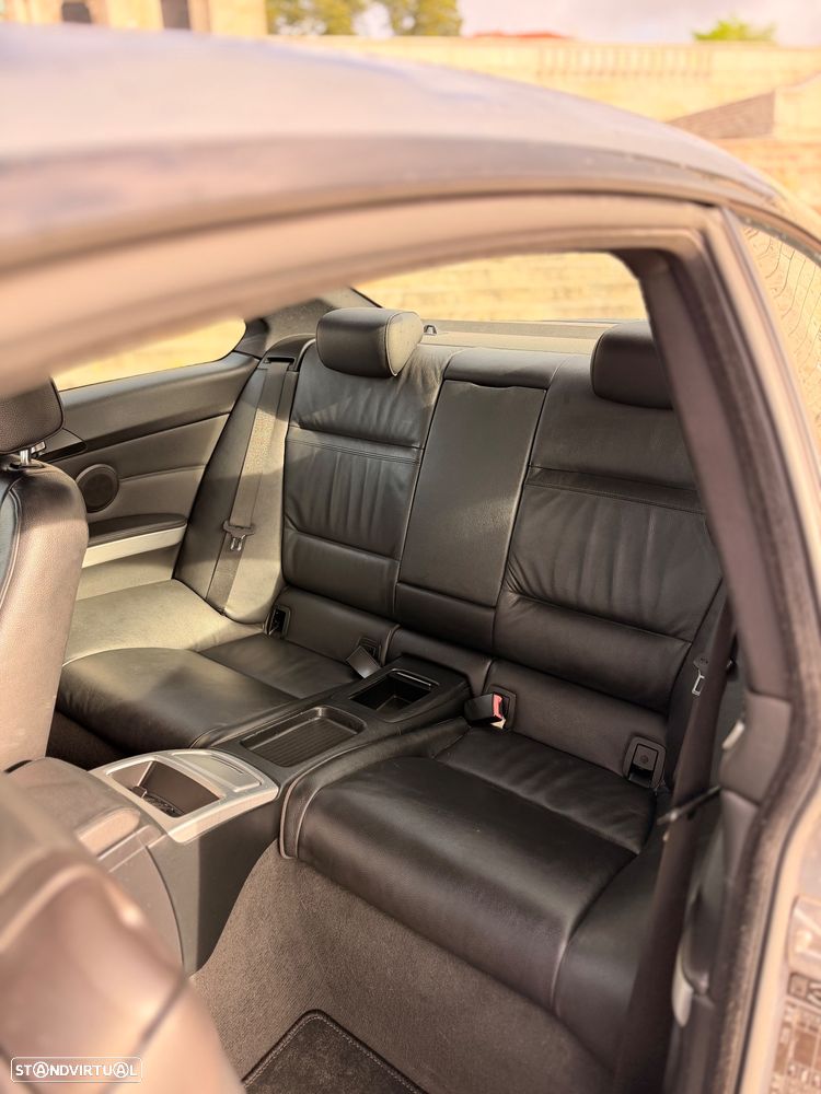 BMW 320 d Coupe - 13