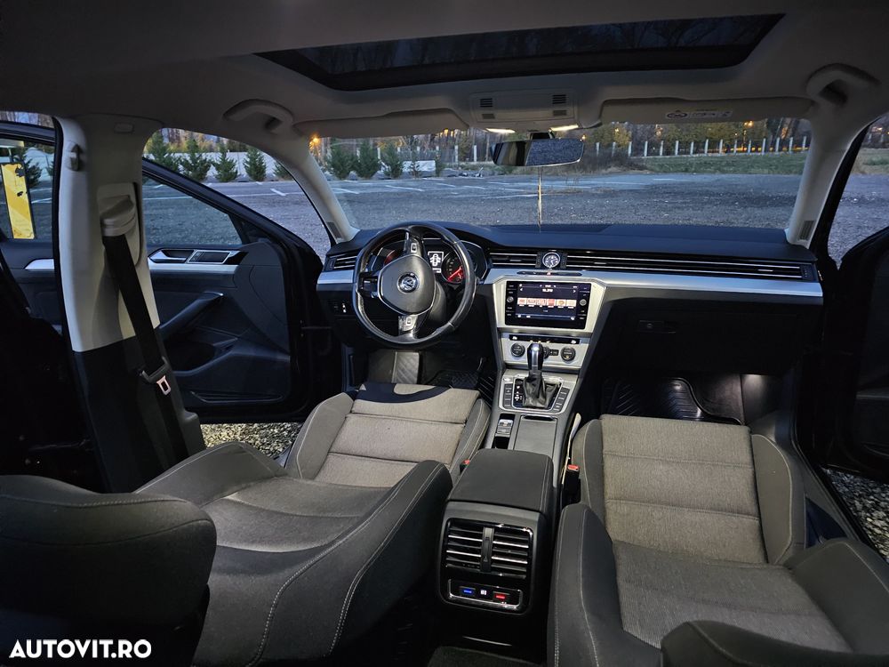 Volkswagen Passat Variant 1.6 TDI SCR DSG Comfortline - 17