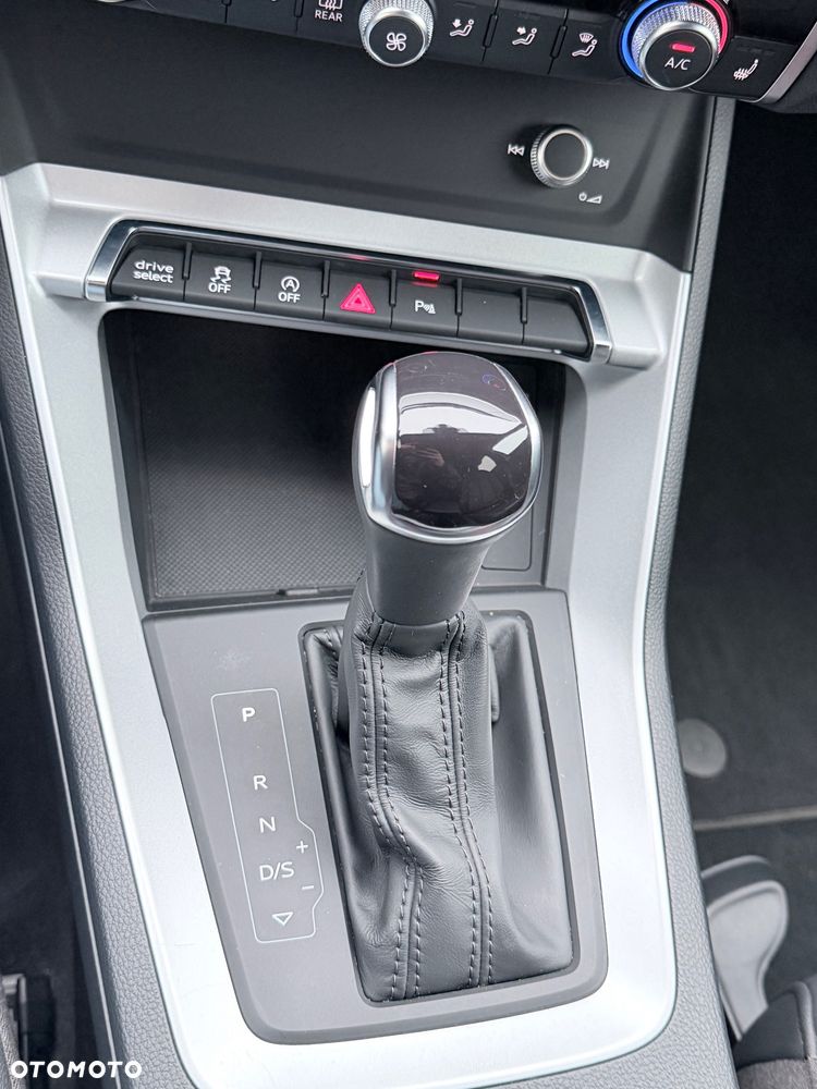 Audi Q3 Sportback 35 TDI S tronic - 24