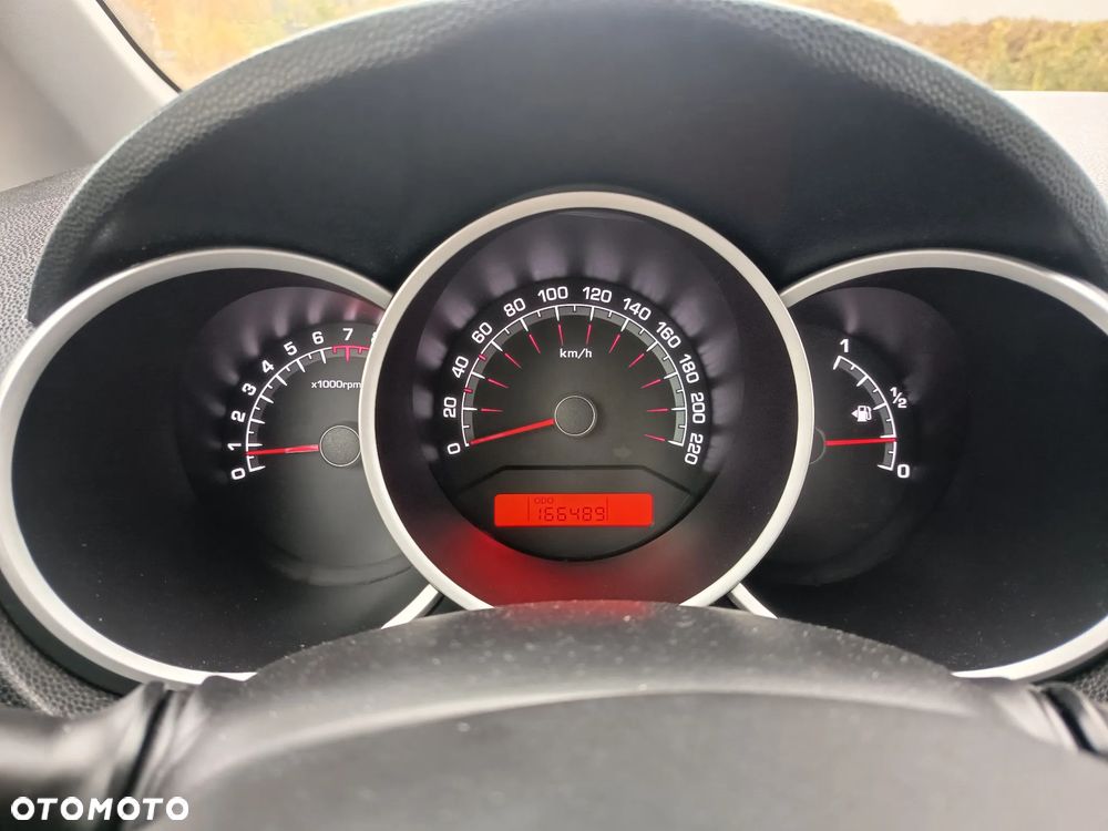 Kia Venga 1.6 CVVT ISG Spirit - 20