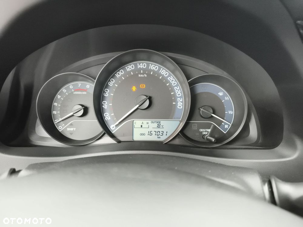 Toyota Auris 1.33 VVT-i Active - 21