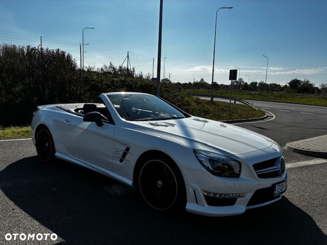 Mercedes-Benz SL 63 AMG AMG Speedshift MCT 7-Gang Sportgetriebe AMG Performance Package - 13