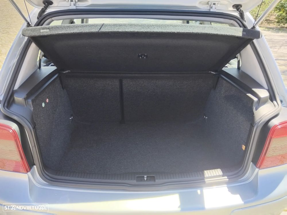 VW Golf 1.4i Confortline JE+AC - 8