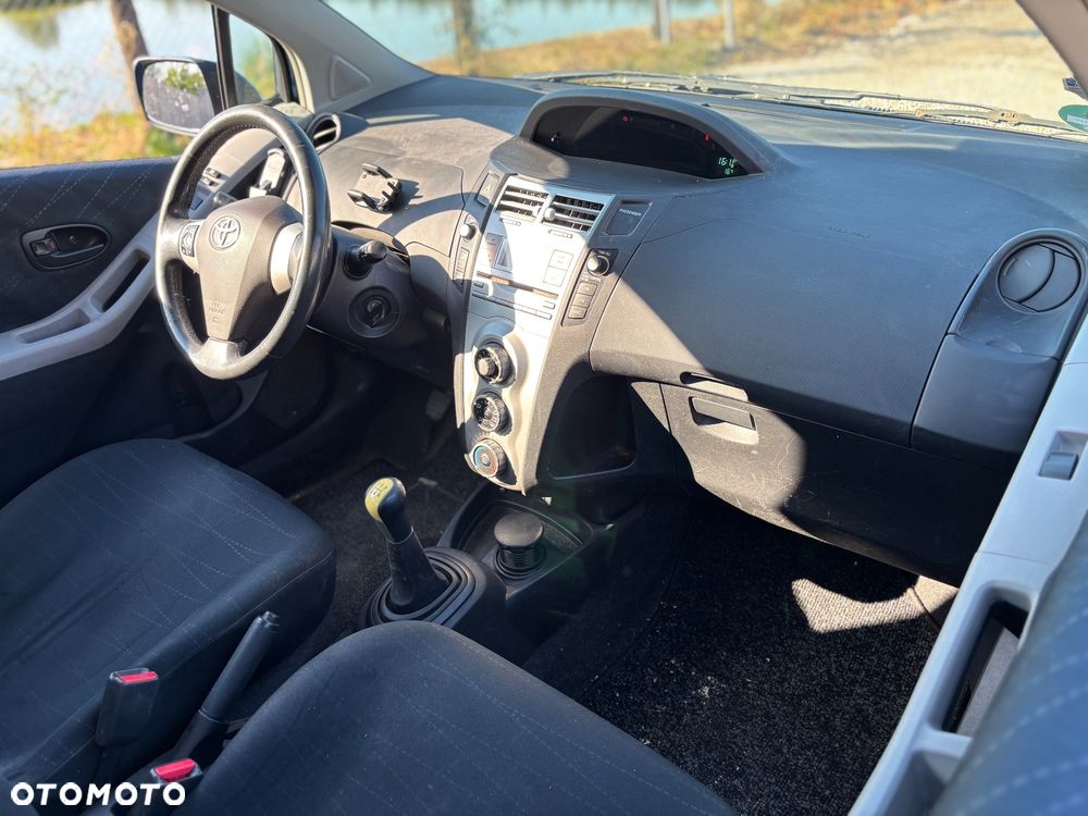 Toyota Yaris 1.4 D-4D - 5