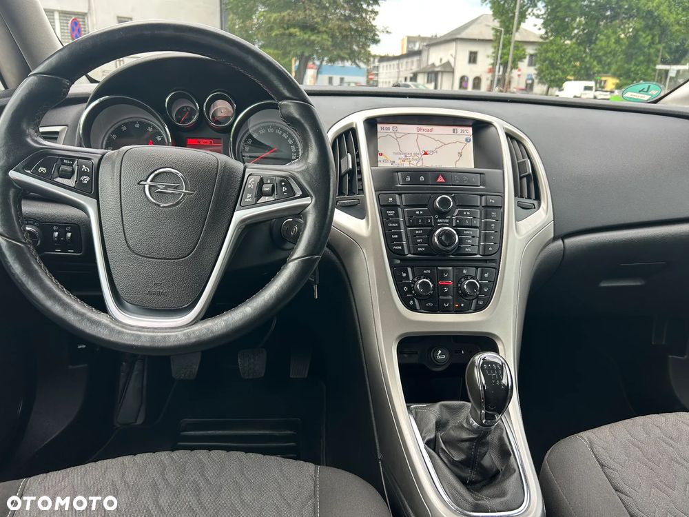 Opel Astra 1.4 Turbo - 27