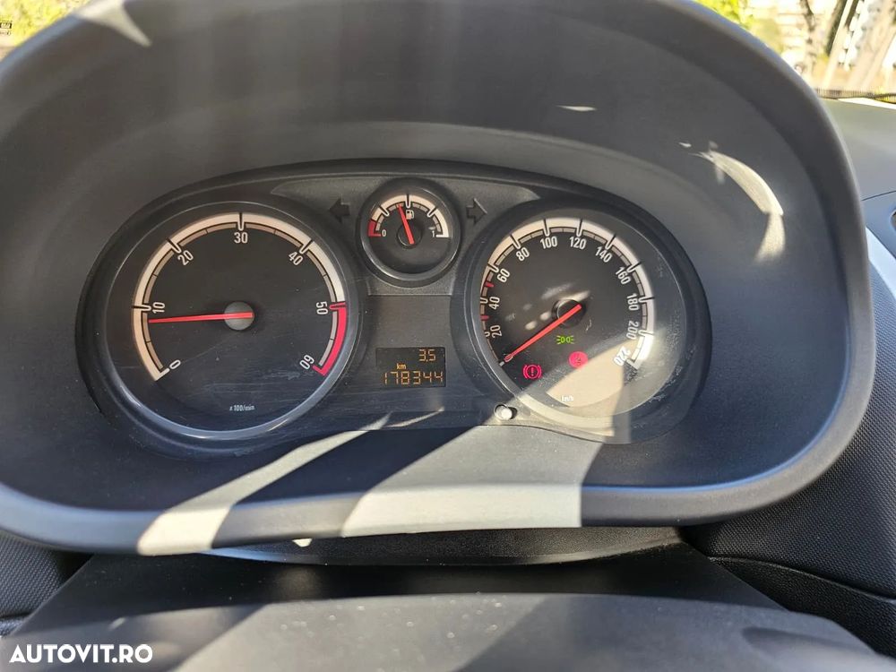 Opel Corsa 1.3 CDTI Enjoy - 9