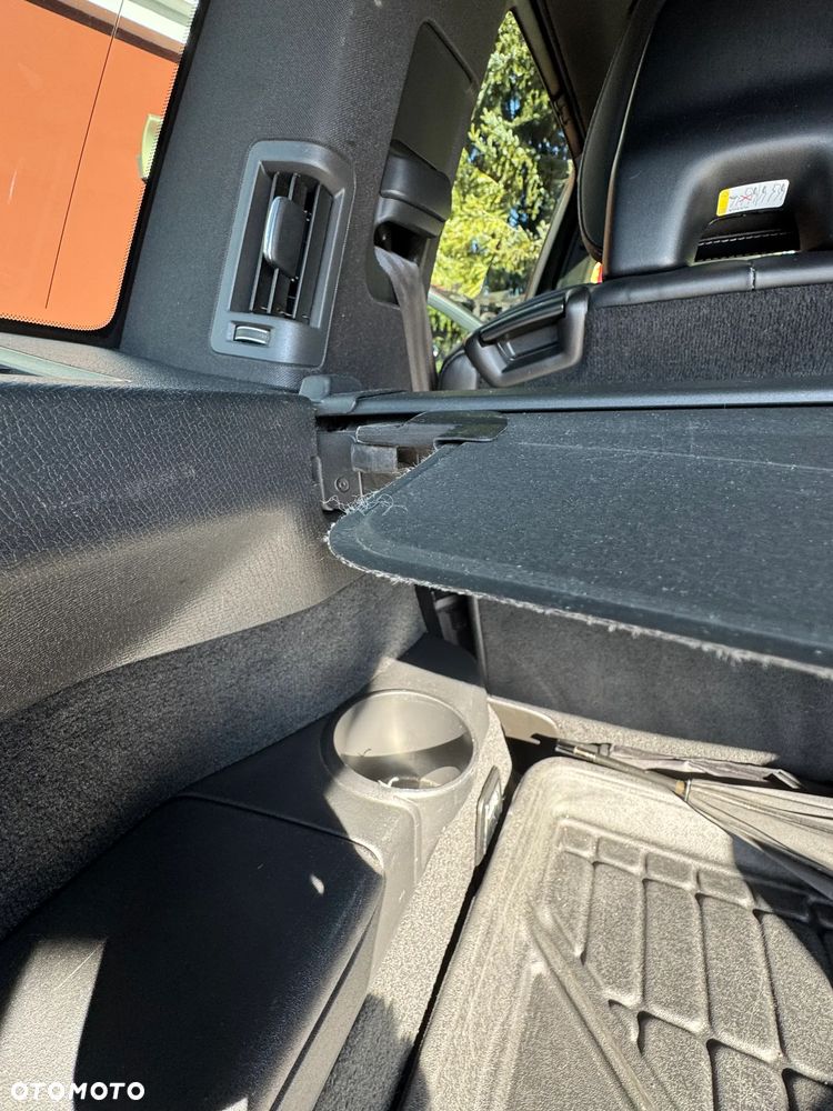 Volvo XC 90 D5 SCR AWD R-Design 7os - 16