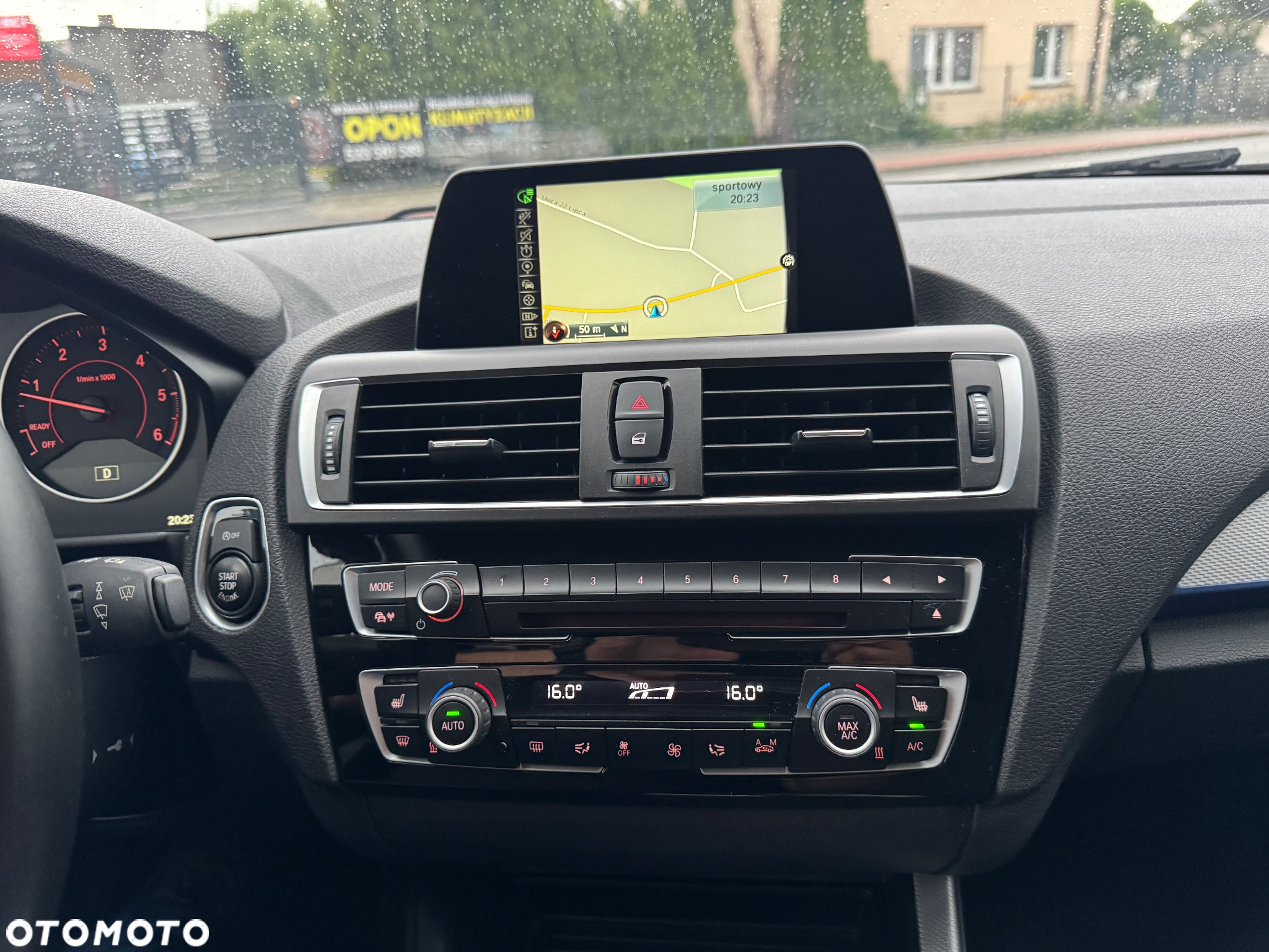 BMW Seria 1 120d xDrive M Sport - 30