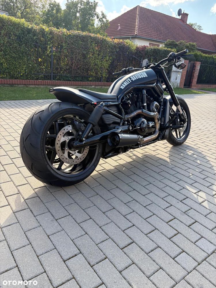 Harley-Davidson V-Rod Muscle - 8