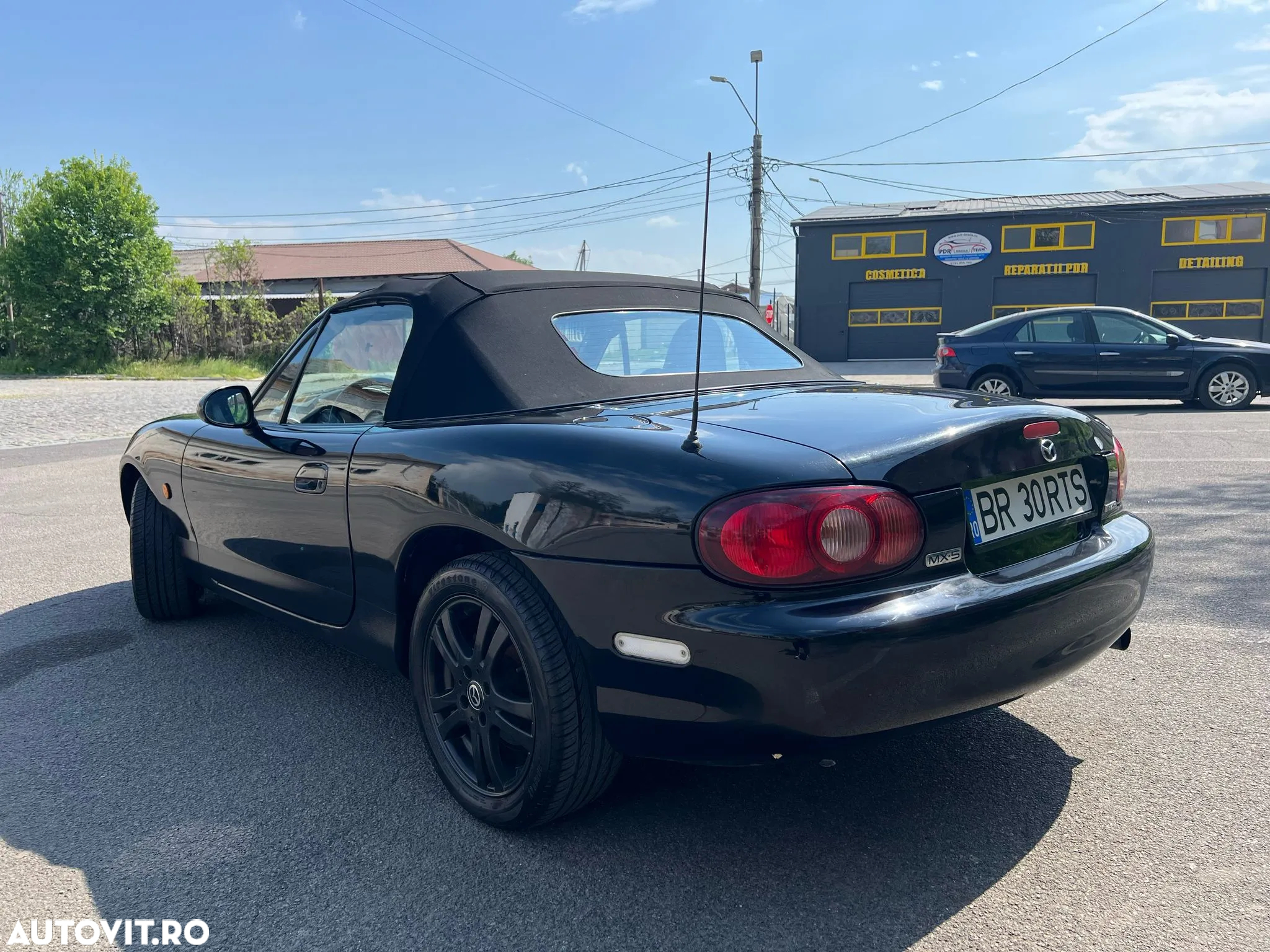 Mazda MX-5 1.6i - 16