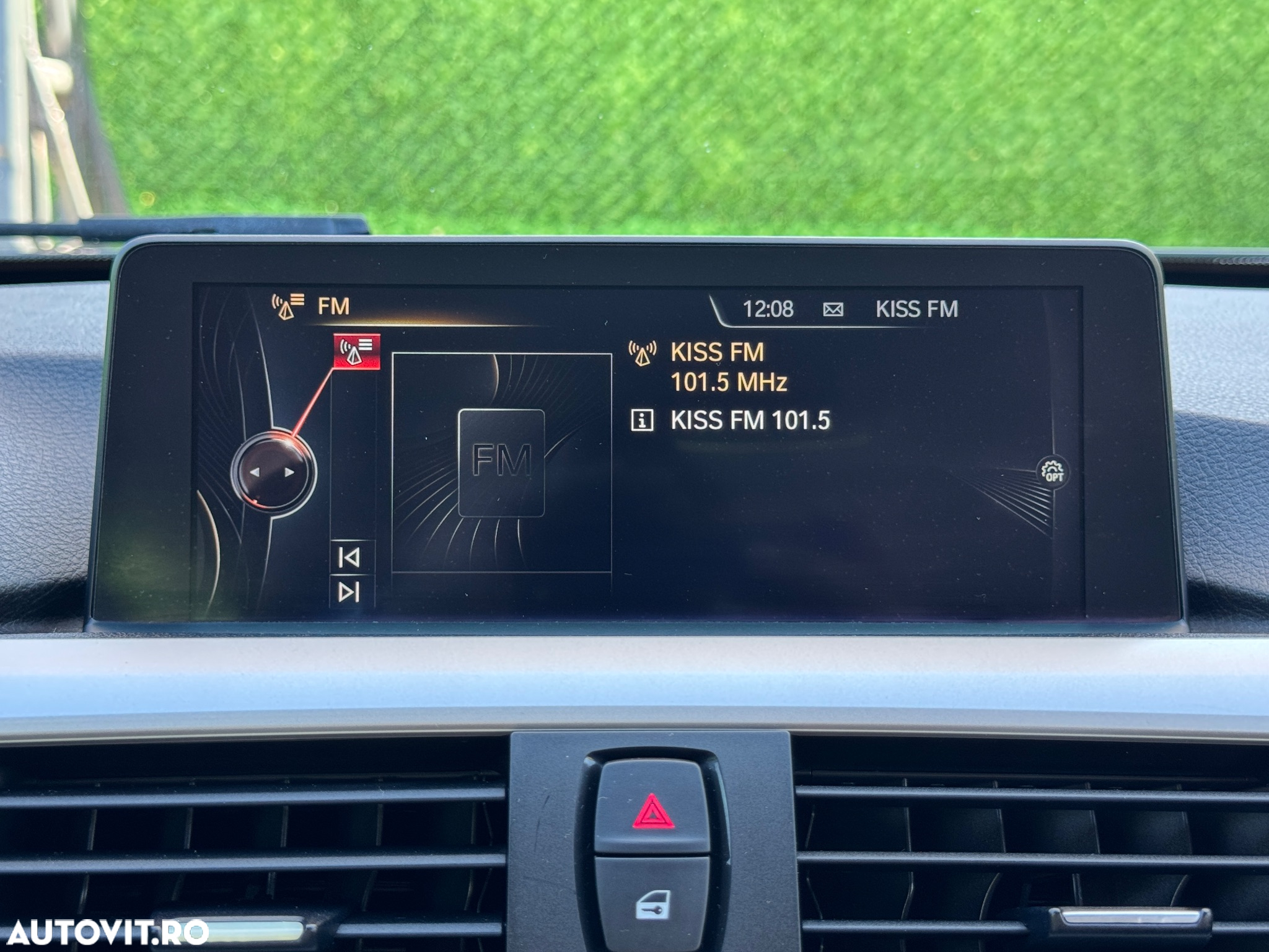 BMW Seria 3 320d Touring Aut. Efficient Dynamics Edition - 31