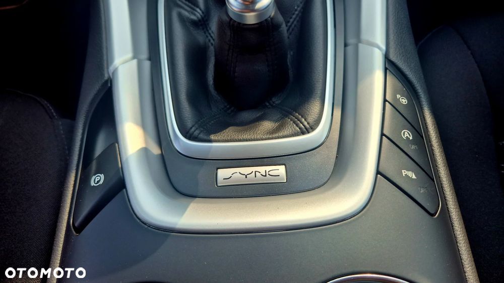Ford Mondeo 1.5 EcoBoost Titanium - 24