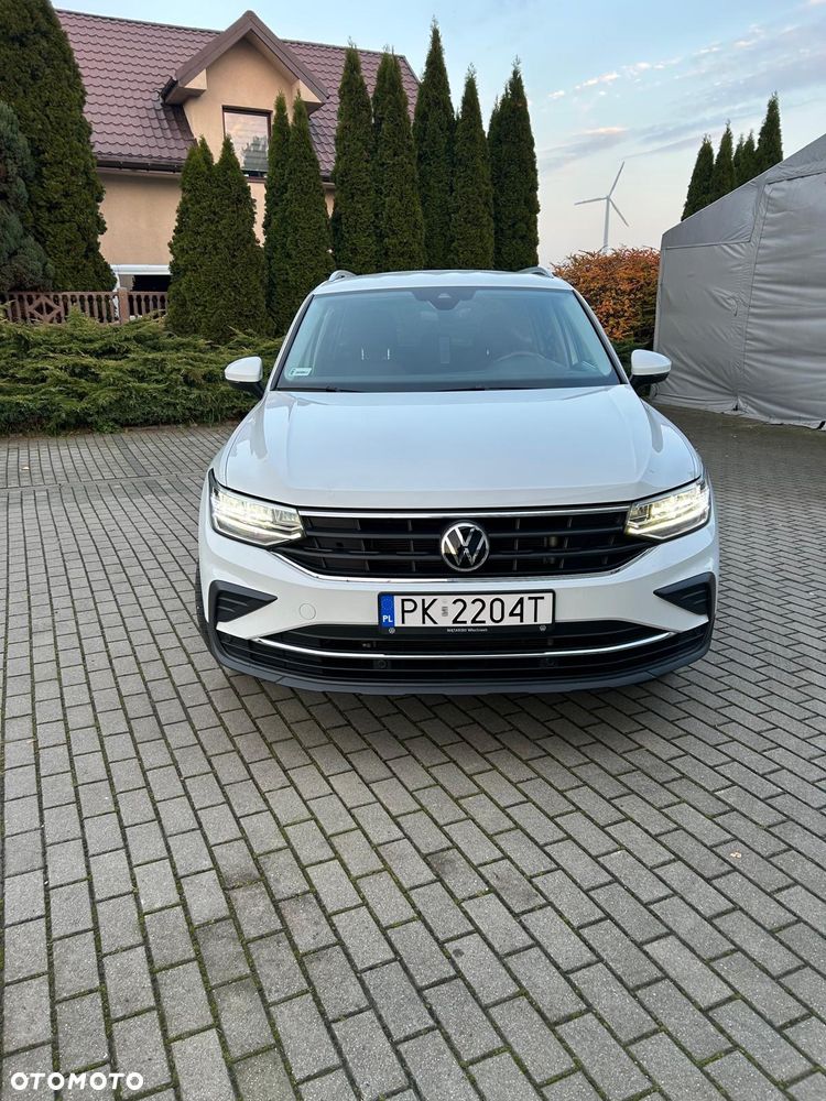Volkswagen Tiguan 2.0 TDI SCR Life DSG - 2