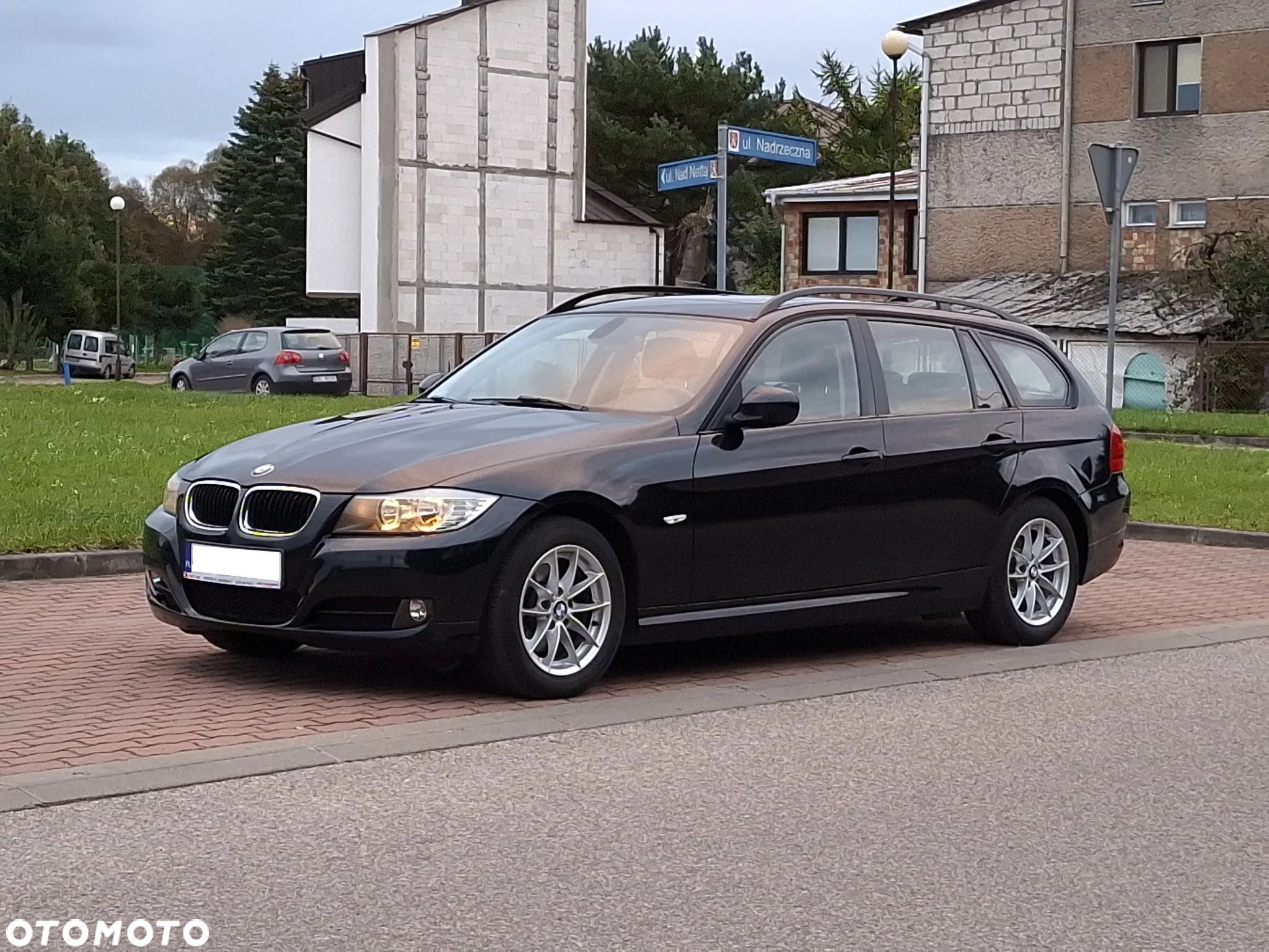 BMW Seria 3 318i Touring Edition Exclusive - 1