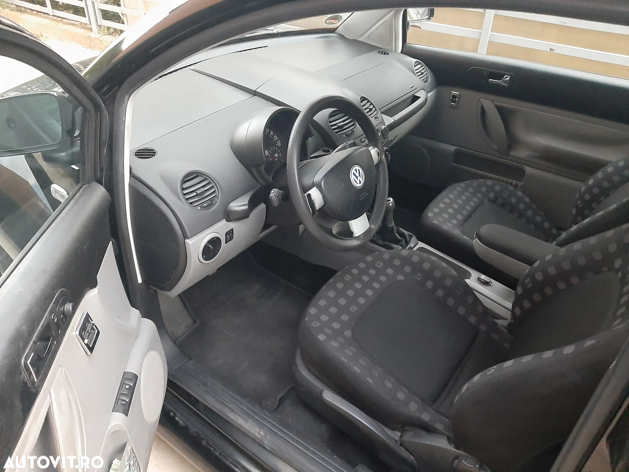 Volkswagen New Beetle 2.0 Freestyle - 8