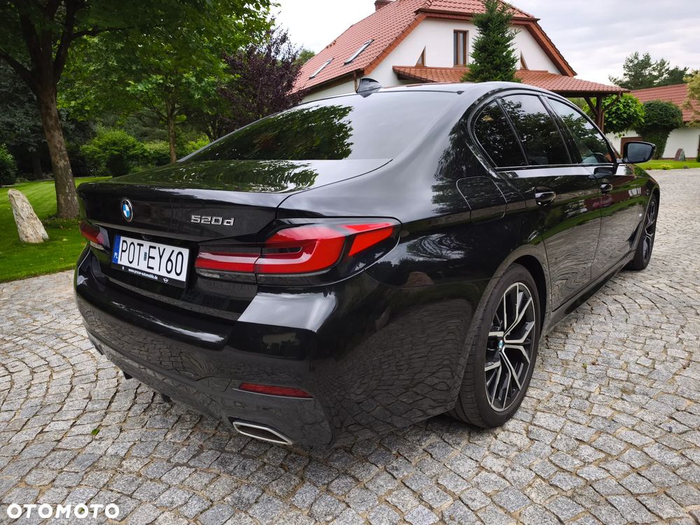 BMW Seria 5 520d M Sport Edition - 4
