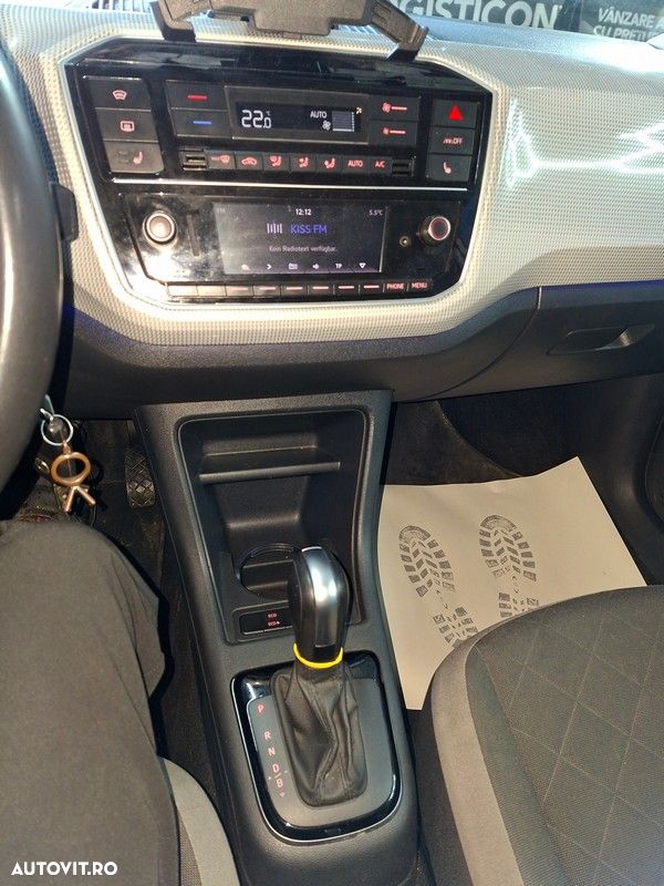 Volkswagen up! - 8