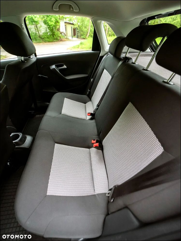 Volkswagen Polo - 8