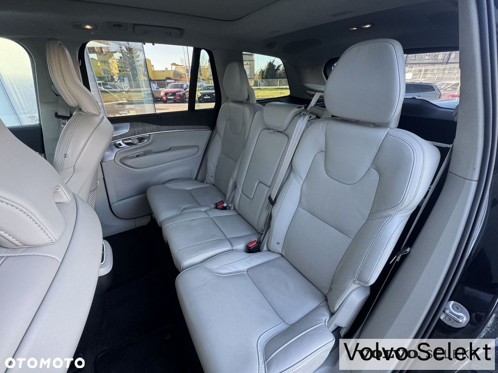 Volvo XC 90 - 31