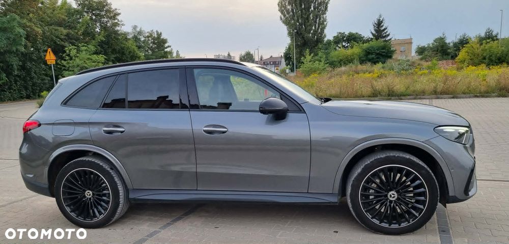 Mercedes-Benz GLC 400 e PHEV 4-Matic AMG Line - 23