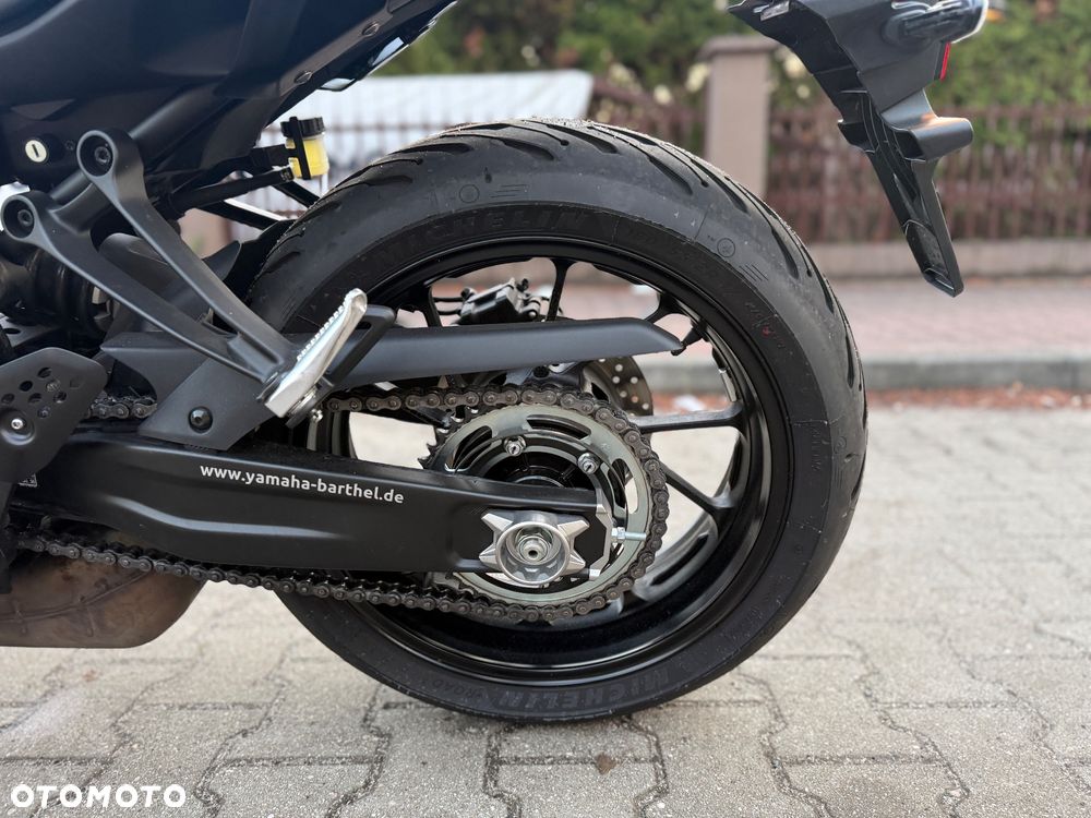 Yamaha MT - 17