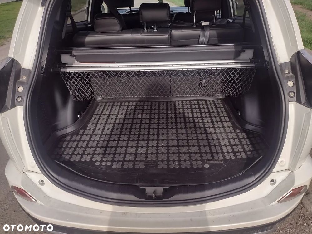Toyota RAV4 2.0 D-4D Premium 4x2 - 11