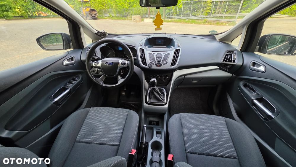 Ford Grand C-MAX - 10