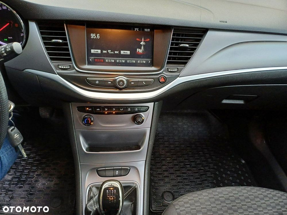 Opel Astra 1.6 CDTI Enjoy - 11