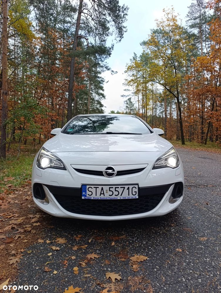 Opel Astra IV GTC OPC - 3