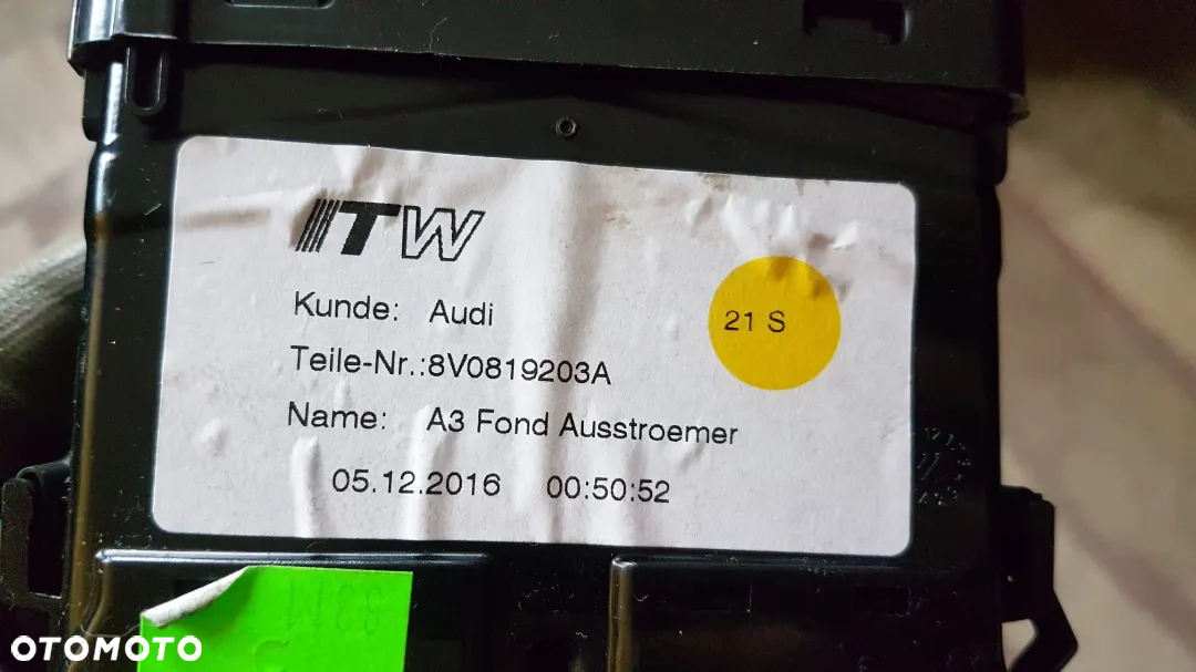 AUDI A3 8V LIFT KRATKA NAWIEWU TUNELU 8V0819203A - 3