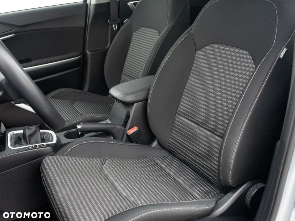 Kia Ceed 1.5 T-GDI M - 11