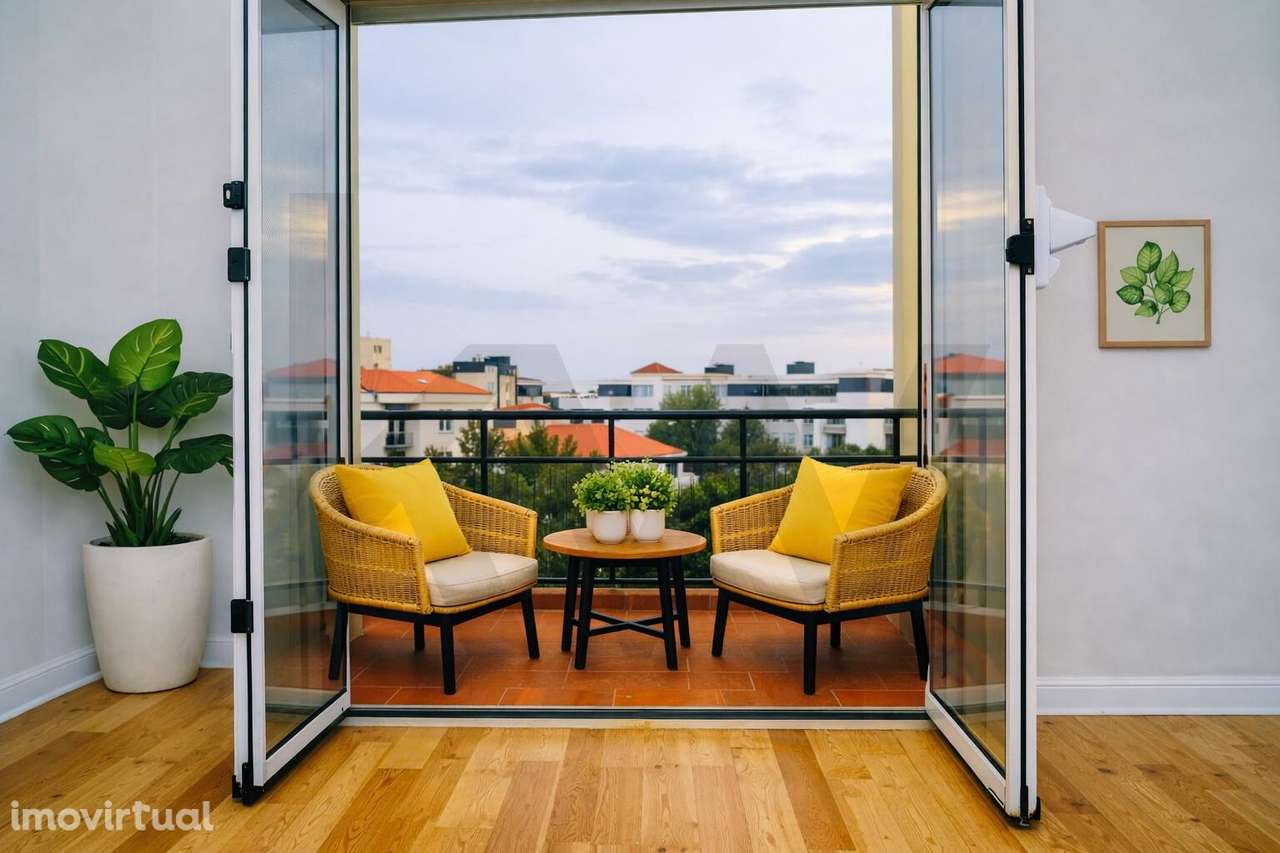 T3 com vista de mar, varandas e garagem box, no prestigiado Bairro do - Grande imagem: 4/34