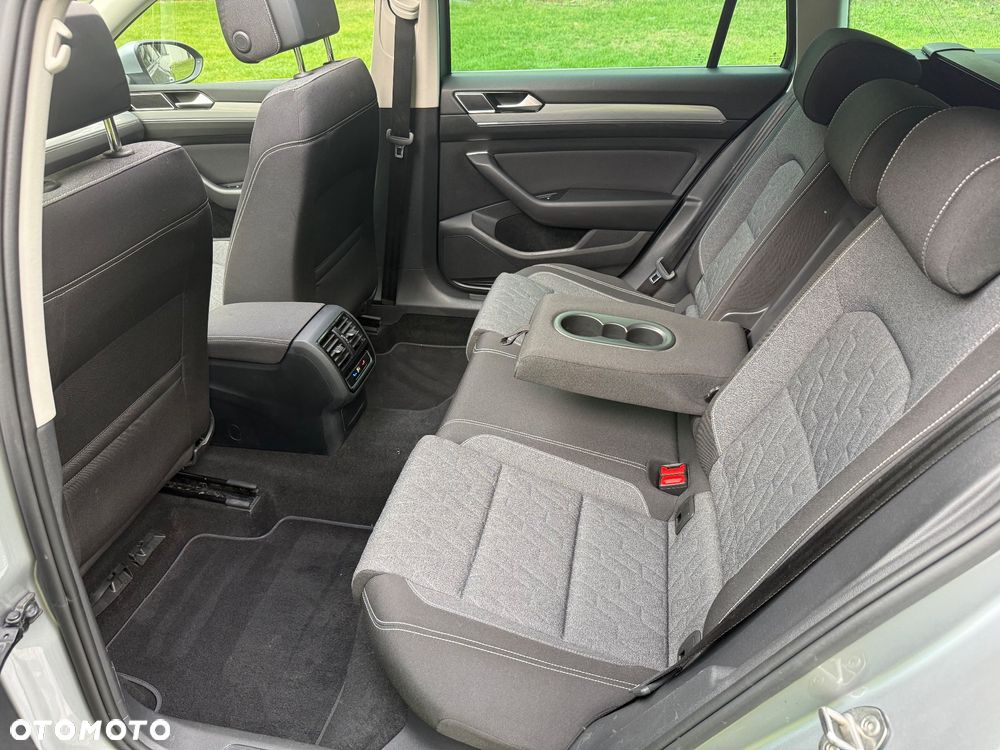 Volkswagen Passat Variant 1.5 TSI OPF DSG Business - 9