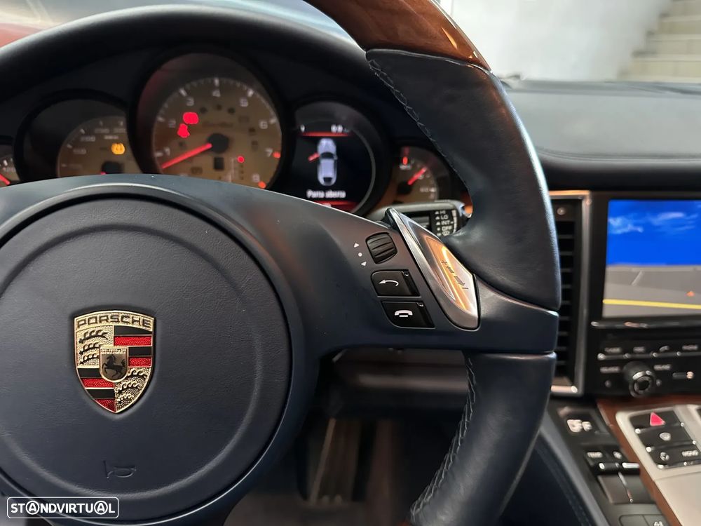 Porsche Panamera Turbo PDK - 41