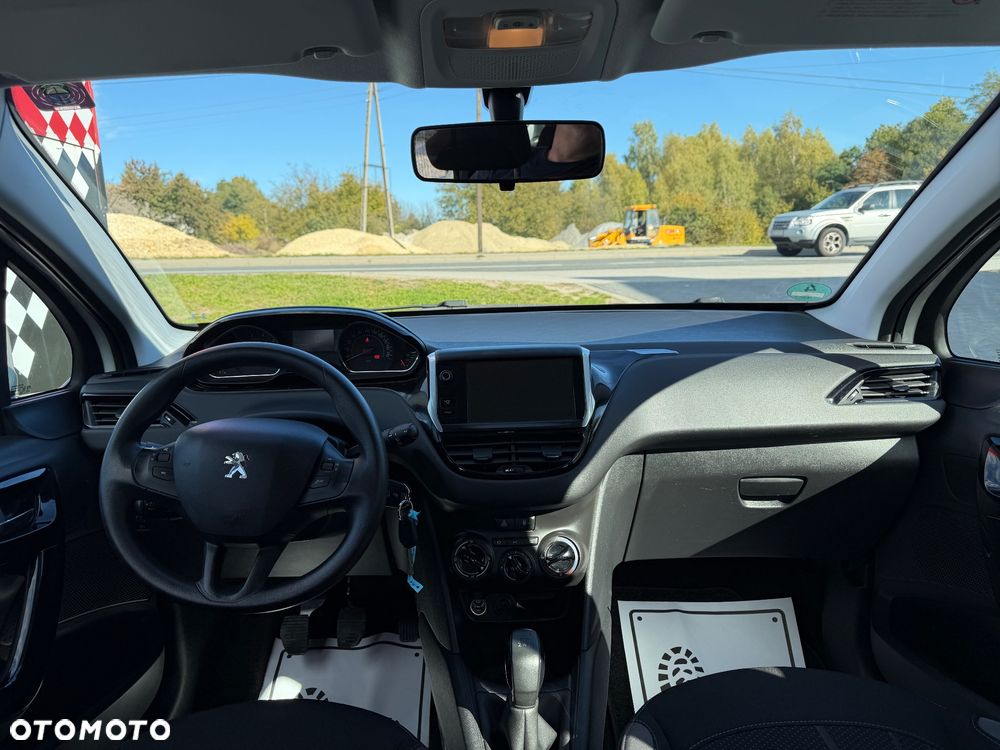 Peugeot 208 - 26