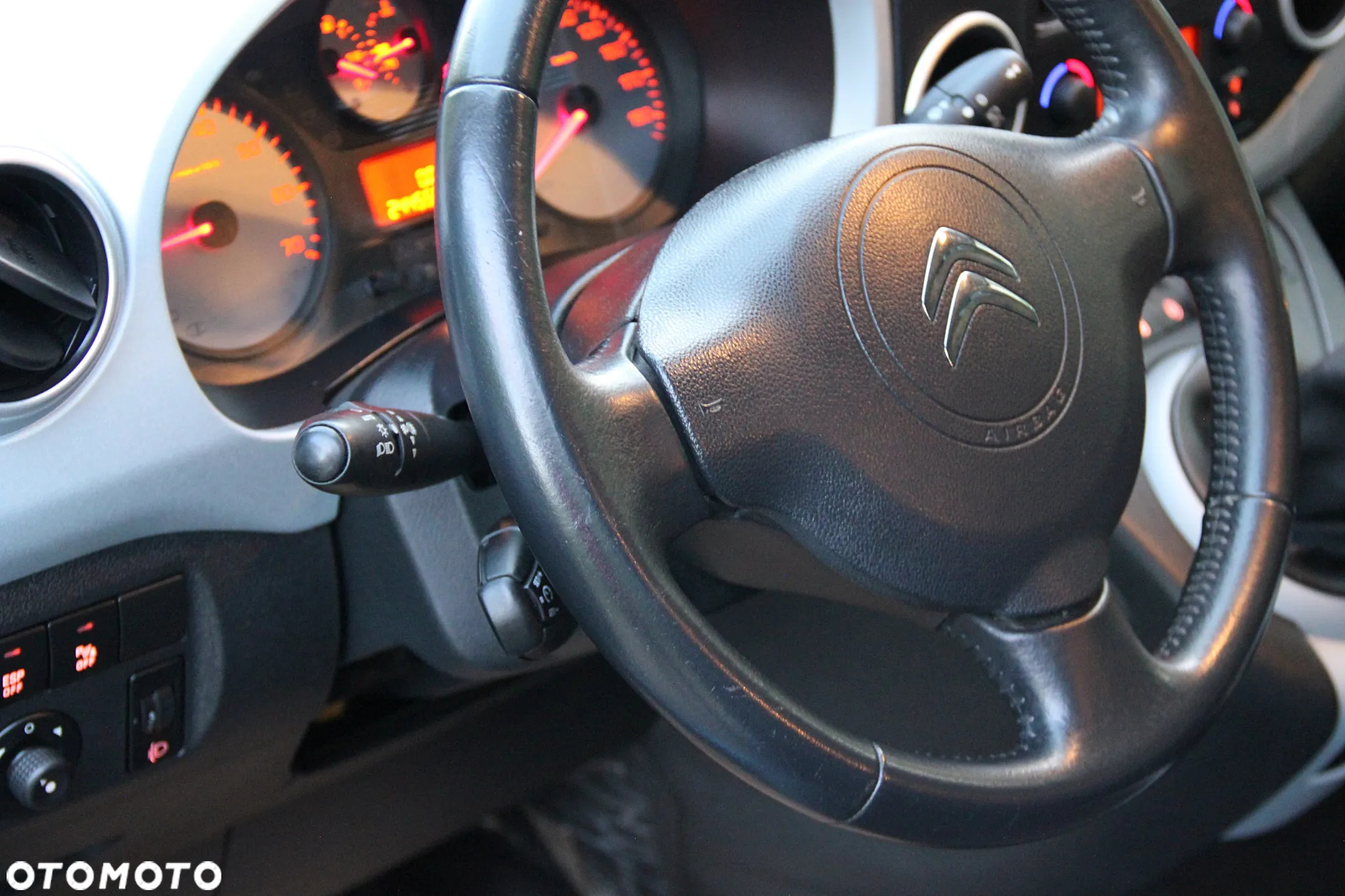 Citroën Berlingo 1.6 HDi Exclusive - 23