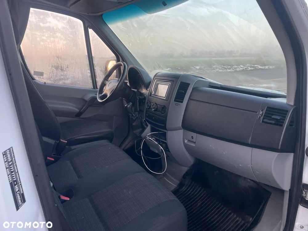 Mercedes-Benz Sprinter - 11