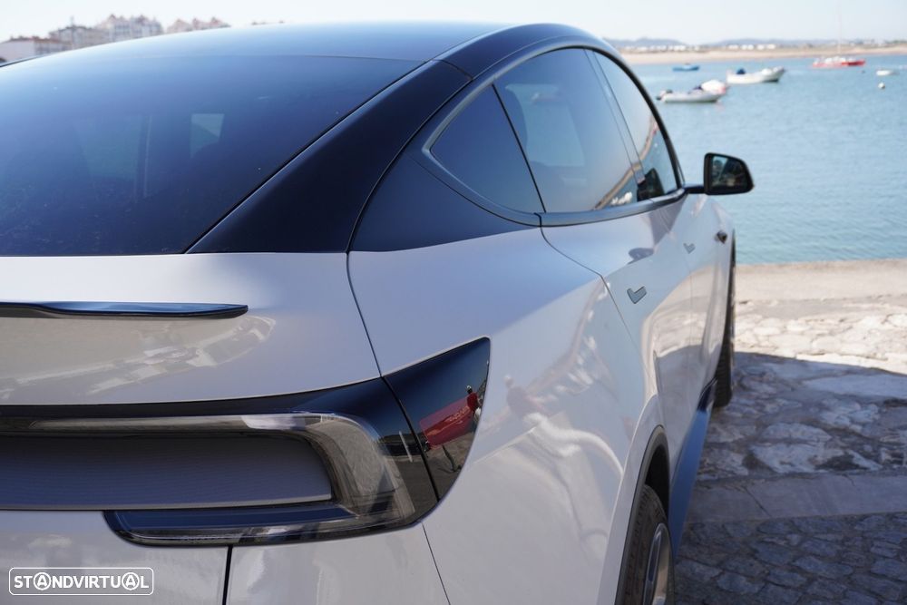 Tesla Model Y Long Range Tração Integral — fotografia 11